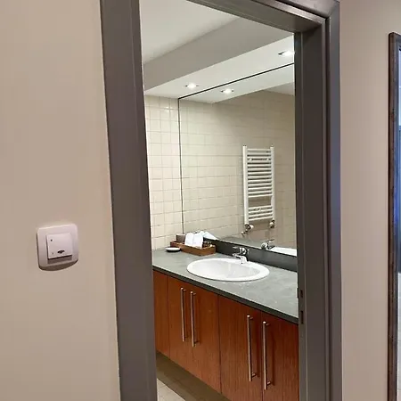 Apartment Euphoria *